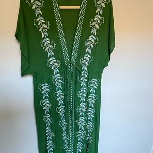 Curations Women’s Elegant Green Kimono Embroidered Wrap